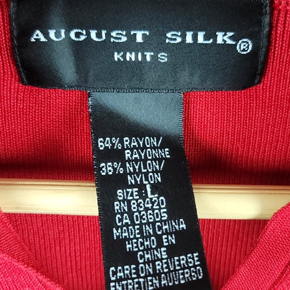 WOMEN'S-RED top - Picture 2 of 3